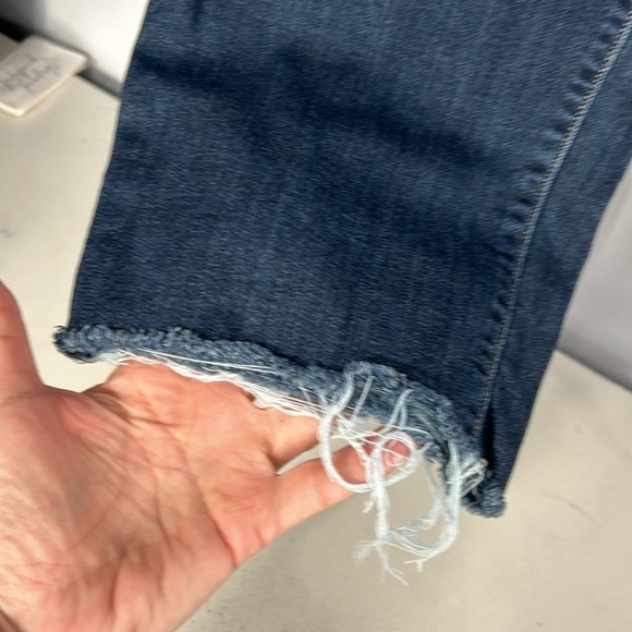 Reitmans Raw Edge High Rise Jeans - Picture 3 of 10